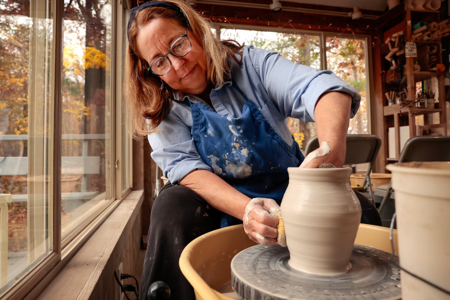 Who is Cynthia Curtis? Explore Her Pottery, Teaching & Community Impact