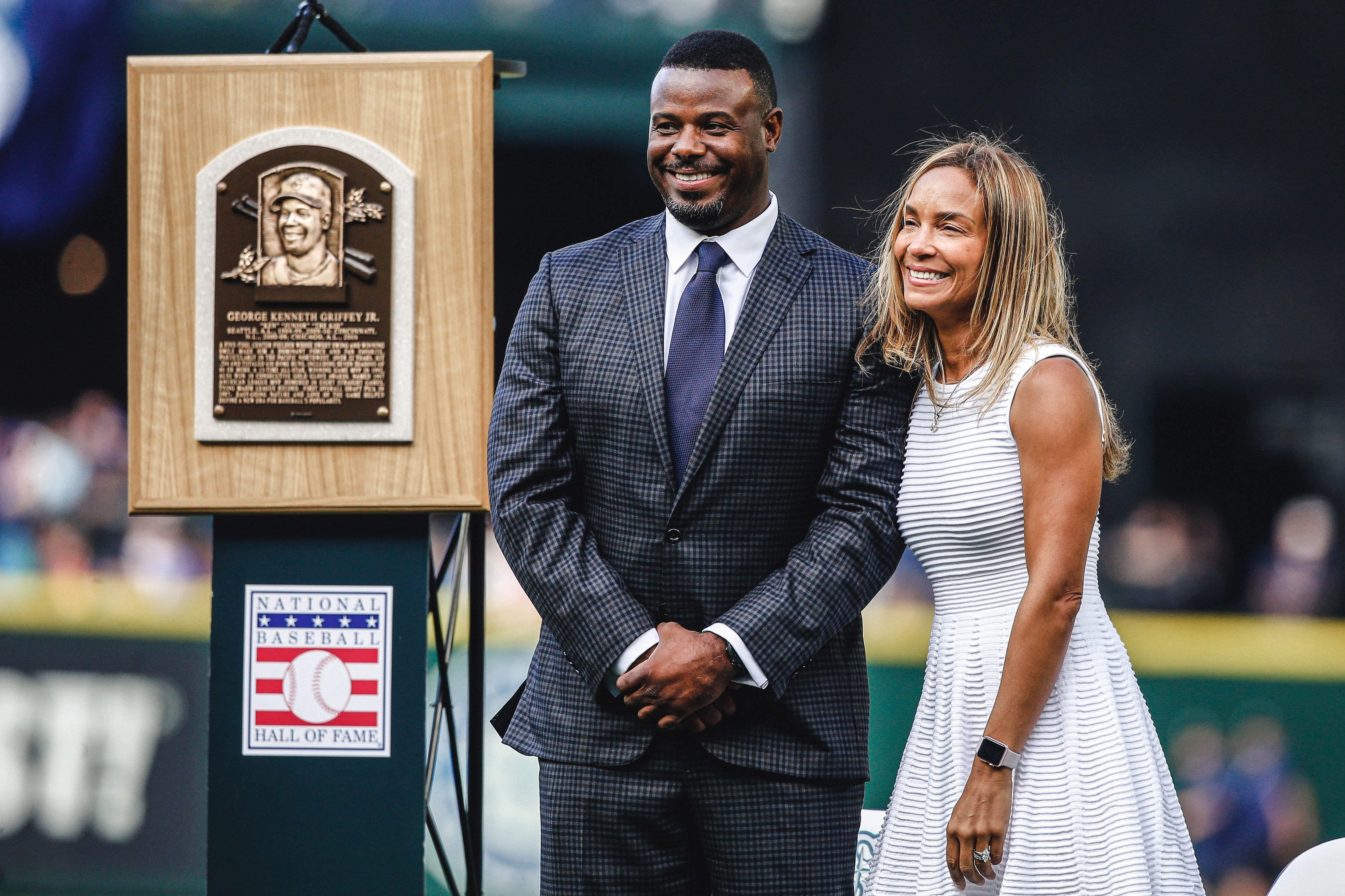 Ken Griffey Jr. and Wife Melissa: Ethnicity, Family Background, and More