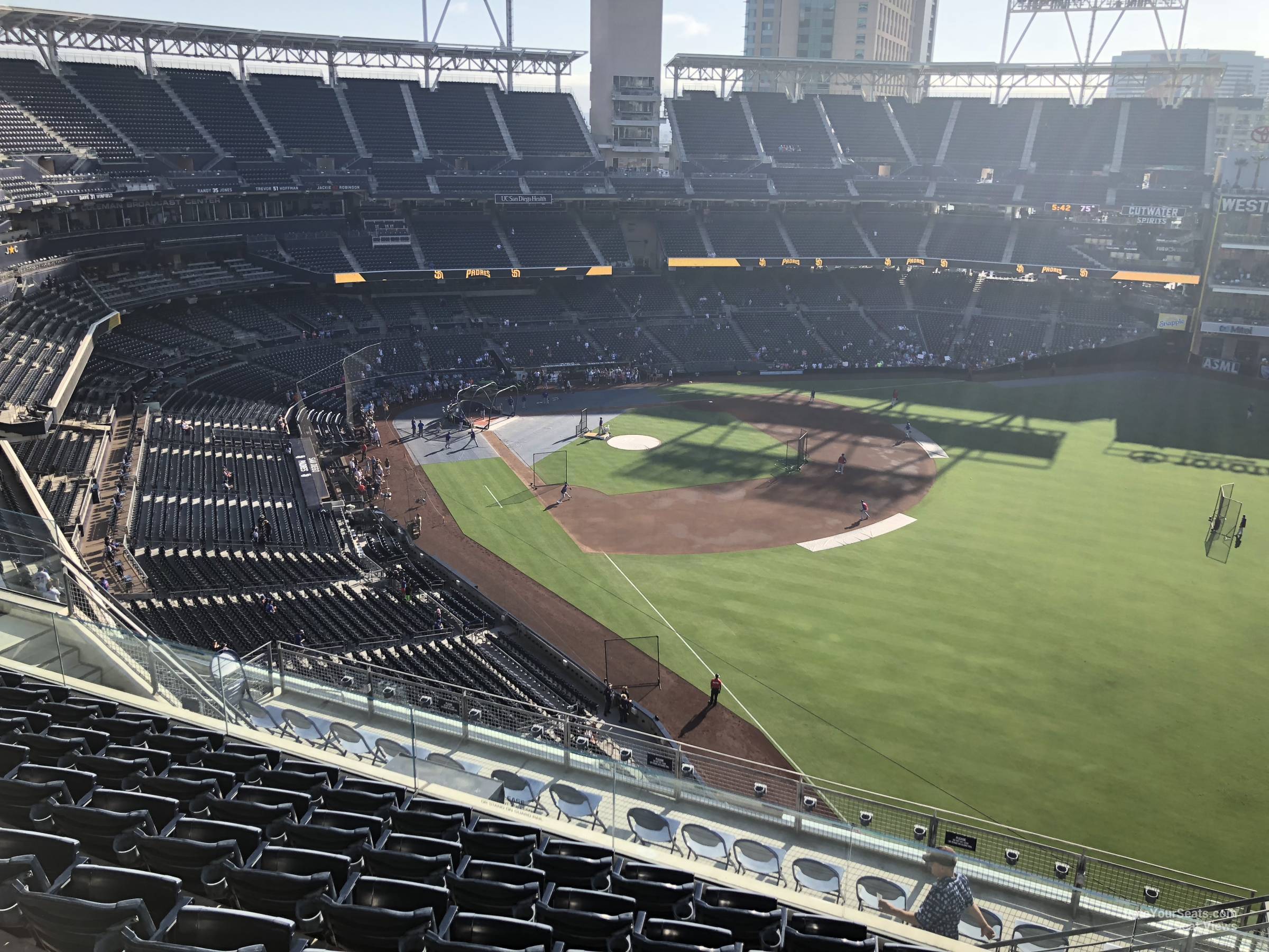 Finding Section 325 at Petco Park: A Simple Guide