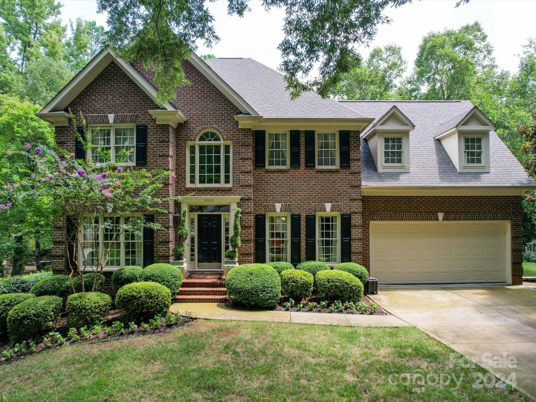 Quail Hollow Estates Charlotte NC: Is This the Right Neighborhood for You? (Find Your Perfect Home Here)