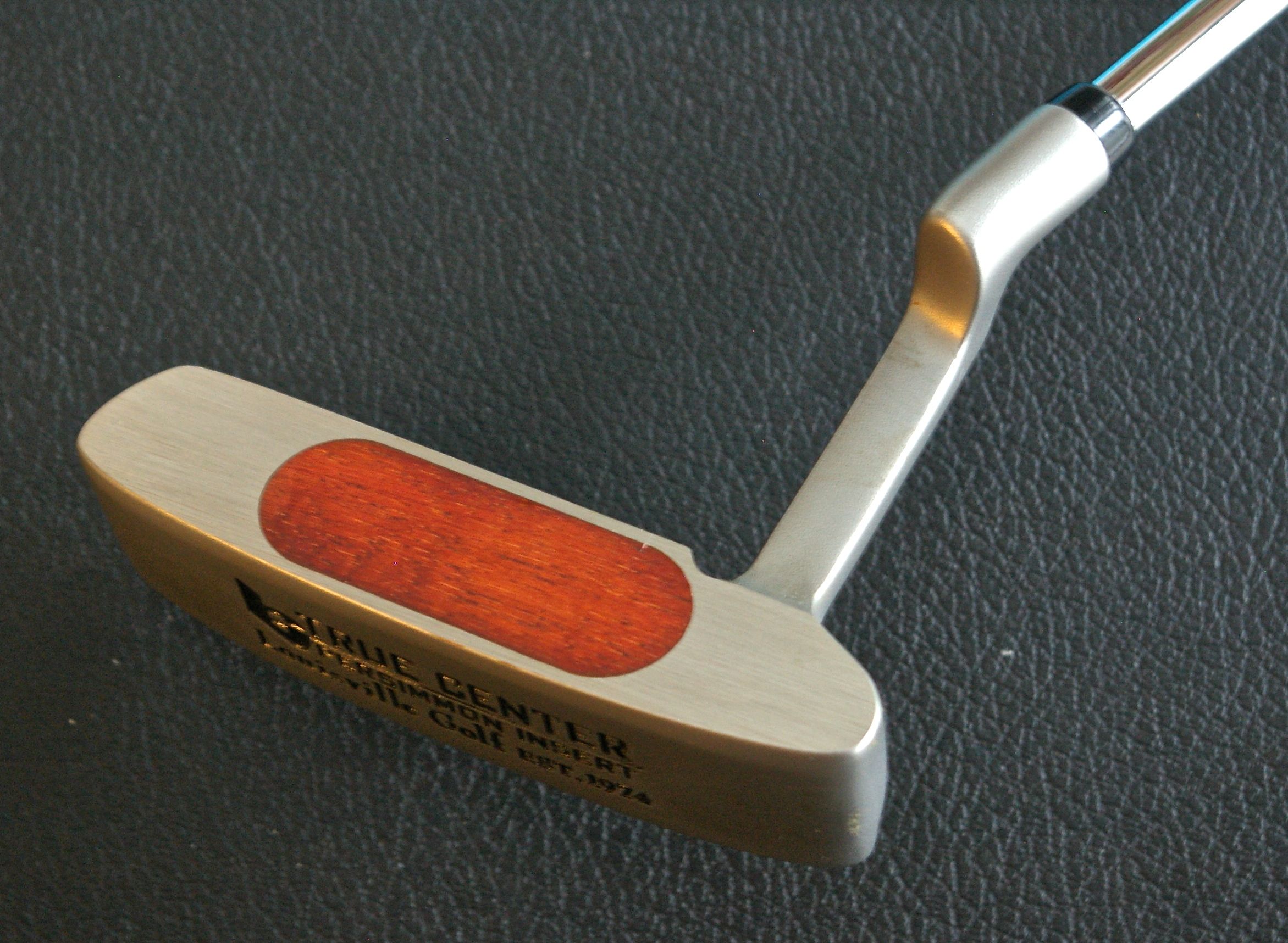 Using a Persimmon Putter: Learn How to Get the Most Out of It