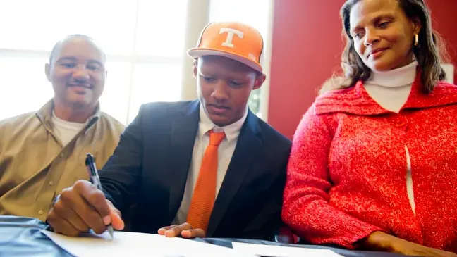 Exploring Joshua Dobbs Ethnic Background: Learn About His Family History!