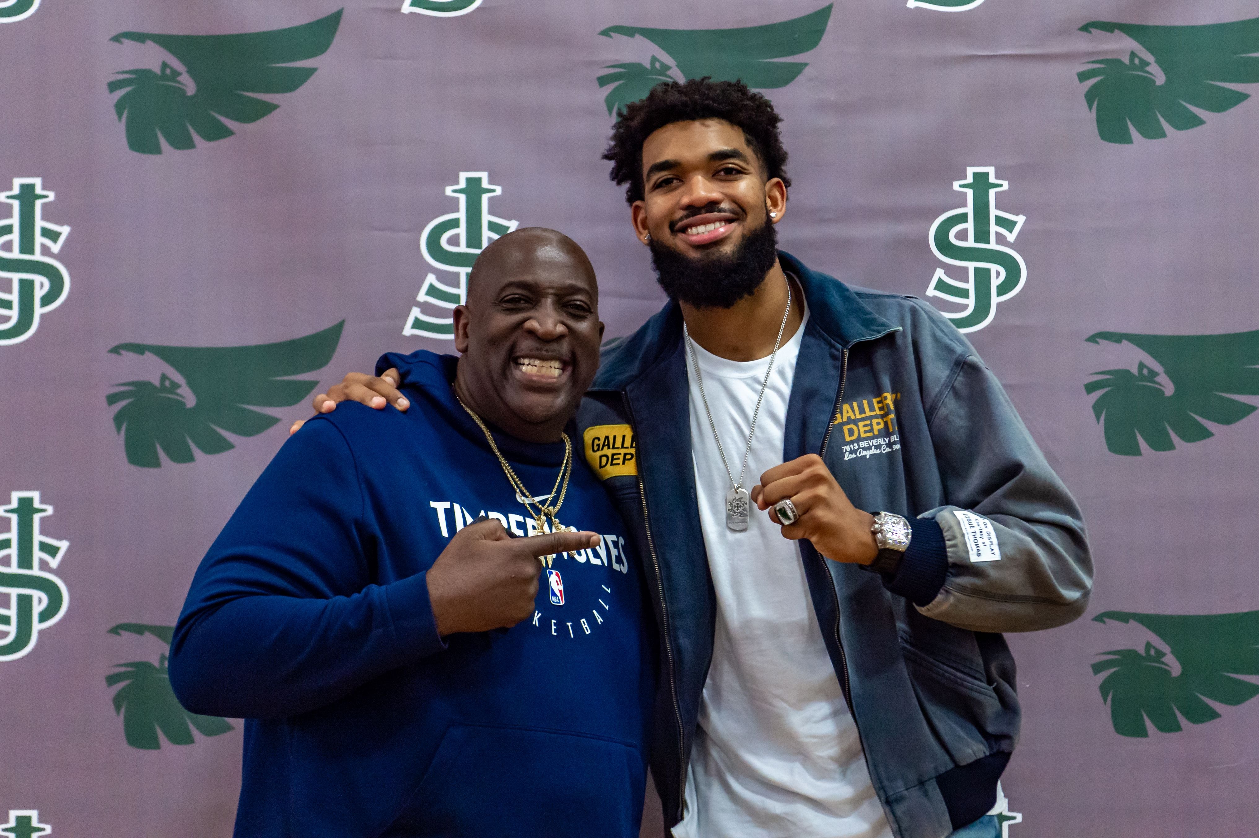 Who is Karl Anthony Towns Dad? (Meet Karl Towns Sr. - The Story)