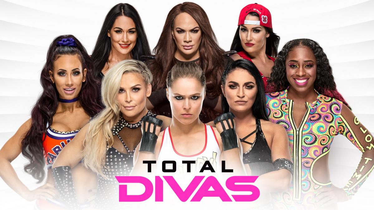 Total Divas Cast:The Hottest WWE Superstars and Their Lives.